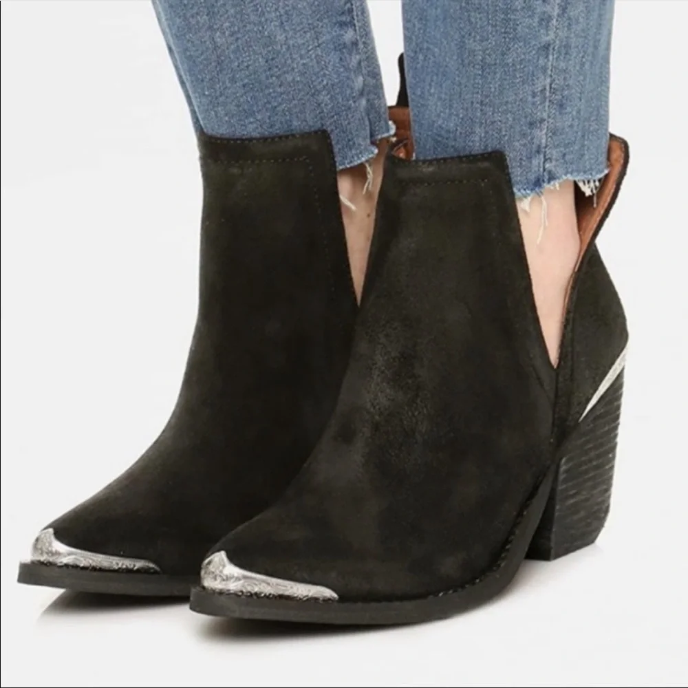 Jeffrey Campbell Cromwell Black Suede Booties 6